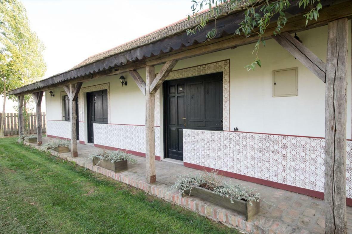 Acin Salas Tordinci Exterior photo