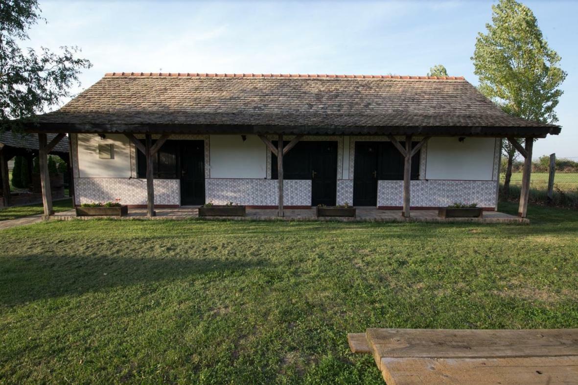 Acin Salas Tordinci Exterior photo